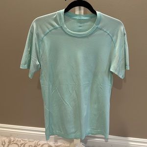 Lululemon Metal Vent Short Sleeve Shirt